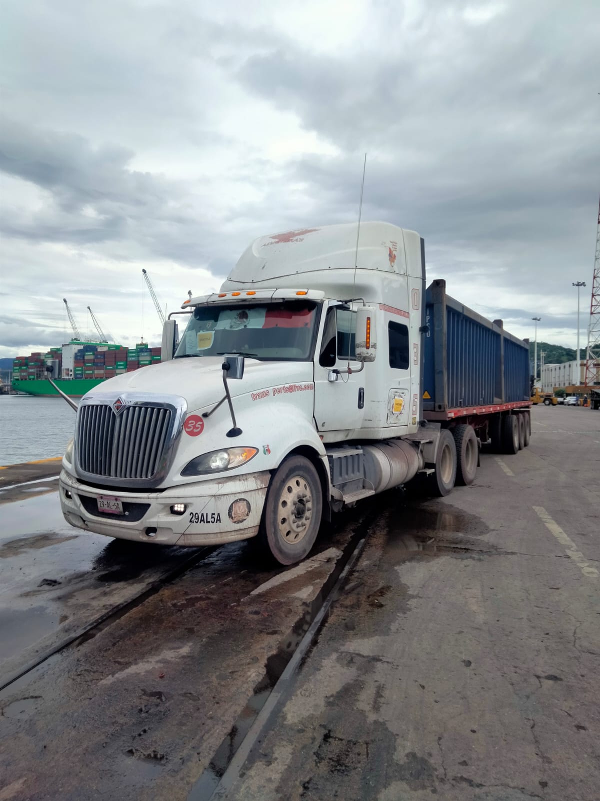 Nuestro equipo y flota